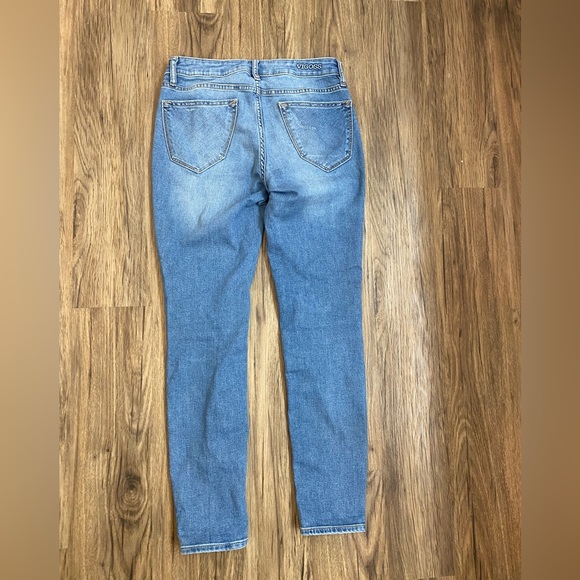 Vigoss Thompson Tomboy Mid Rise Distressed Jean size 27 - Picture 8 of 10